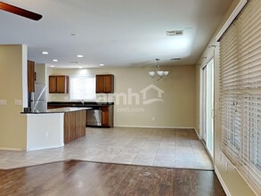 18127 W Smokey Dr in Surprise, AZ - Building Photo - Building Photo