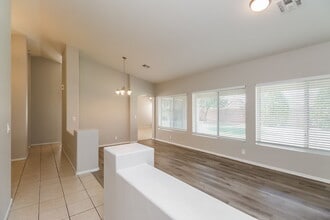 3329 E Wahalla Ln in Phoenix, AZ - Building Photo - Building Photo