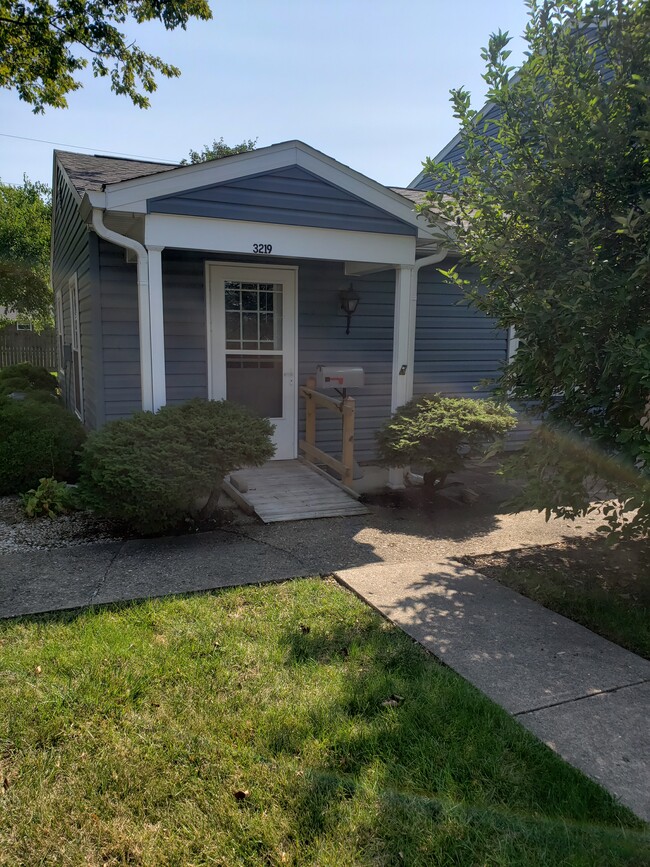3219 Hanover Dr