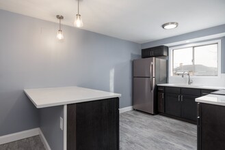 568 Kenmore Ave in Buffalo, NY - Building Photo - Building Photo