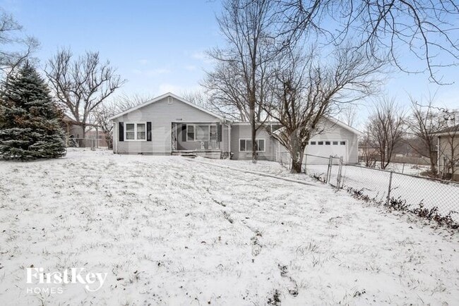 11118 N Locust St in Kansas City, MO - Building Photo - Building Photo