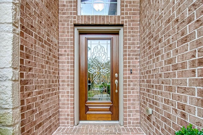 property at 20754 Kenswick Park Dr