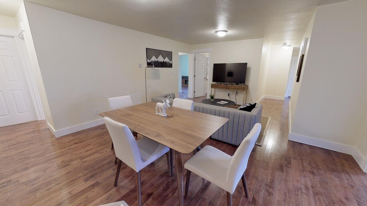 1641 10th Ave E in Seattle, WA - Building Photo