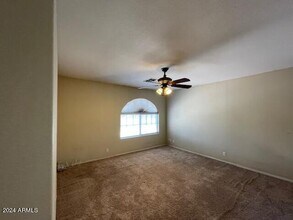 2528 E Sheffield Ave in Gilbert, AZ - Building Photo - Building Photo