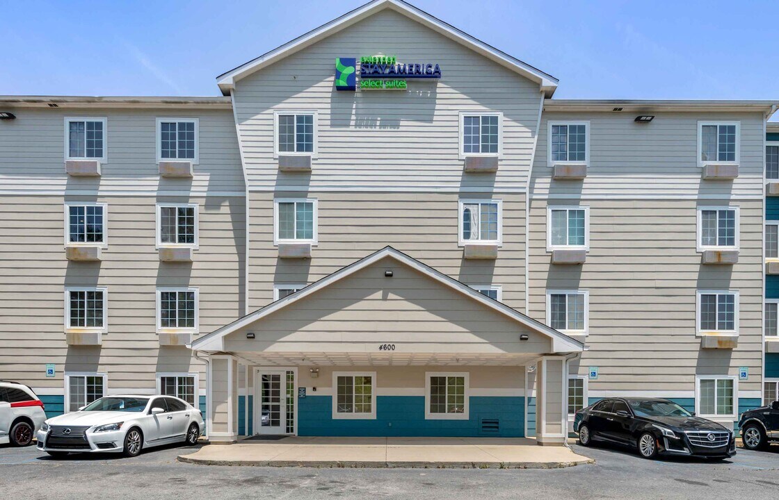 Furnished Studio-Tuscaloosa in Tuscaloosa, AL - Building Photo