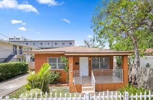 3720 NW 20th Ct in Miami, FL - Building Photo