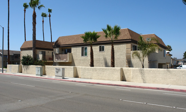 16972 Hoskins St in Huntington Beach, CA - Building Photo - Building Photo