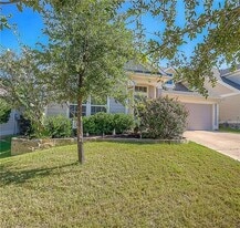 5009 Holliday Dr in Fort Worth, TX - Building Photo