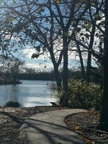 Magnolia Lake Apartments in Wichita, KS - Building Photo