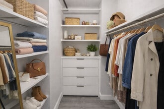 Riverview Tower Apartments in Fall River, MA - Foto de edificio - Building Photo