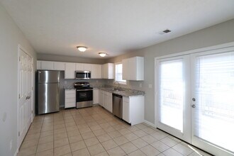 625 Miles Rd in Nicholasville, KY - Building Photo - Building Photo