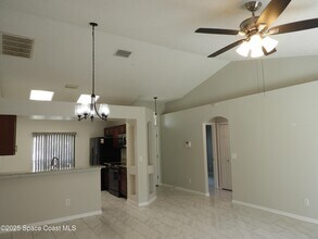 490 Wildwood Ave SW in Palm Bay, FL - Building Photo - Building Photo