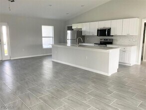 1708 NE 33rd Ln in Cape Coral, FL - Building Photo - Building Photo