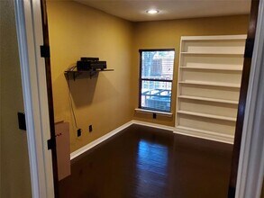 7610 Caillet St in Dallas, TX - Building Photo - Building Photo