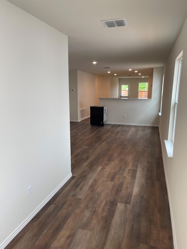 4146 Lily Glade Ln in New Berlin, TX - Foto de edificio - Building Photo