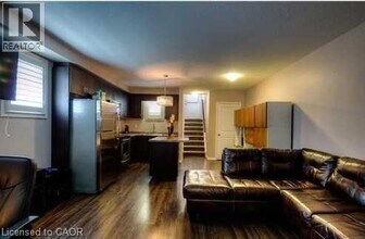 931 Glasgow St in Kitchener, ON - Building Photo - Building Photo