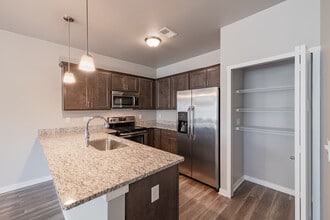 Spring Haven in Southfield, MI - Foto de edificio - Interior Photo