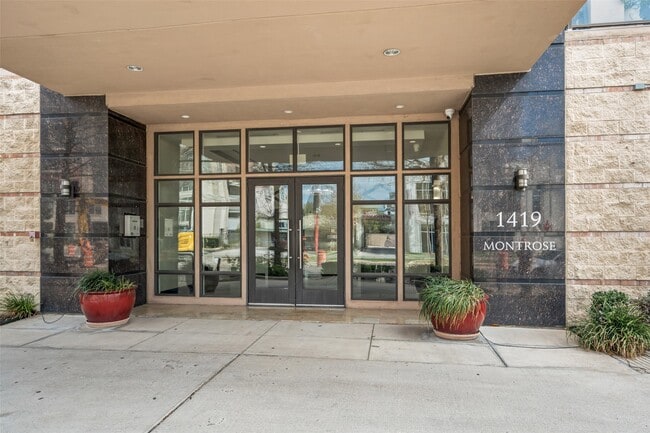 1419 Montrose Blvd in Houston, TX - Building Photo - Building Photo