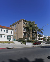 345 S Harvard Blvd in Los Angeles, CA - Building Photo - Building Photo