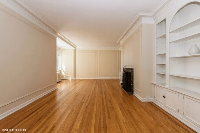 6334 N Sheridan Rd, Unit 4E in Chicago, IL - Building Photo - Building Photo
