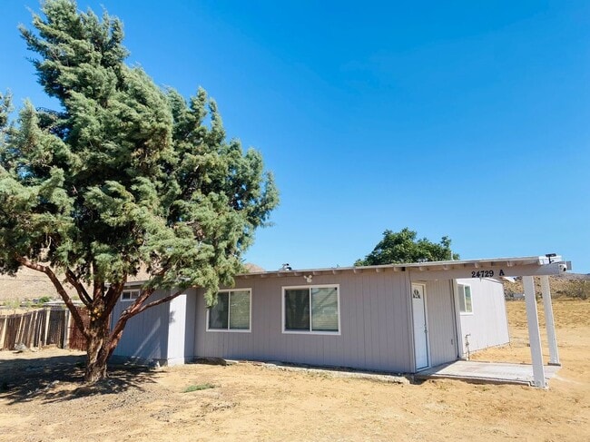 property at 24729 Roxbury Rd