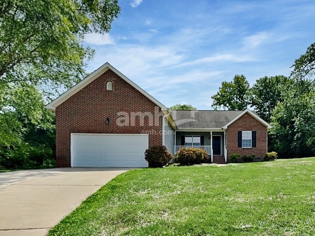property at 4 Forsythia Ct