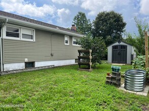 551 Capstan Ave in Beachwood, NJ - Building Photo - Building Photo