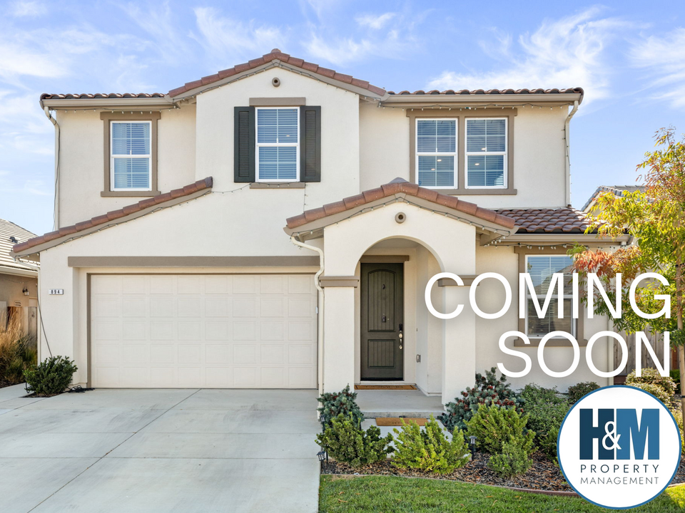 894 Fulton Way in Hollister, CA - Building Photo