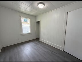 1710 E Hickory St in Decatur, IL - Building Photo - Building Photo