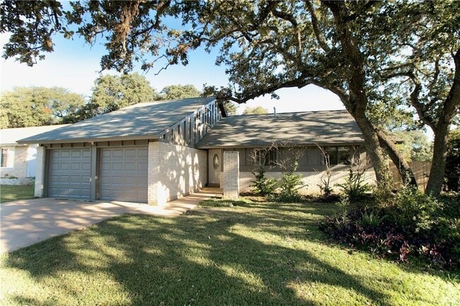 4700 Running Deer Dr