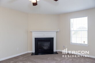 2435 Cornell Cir in Mcdonough, GA - Building Photo - Building Photo