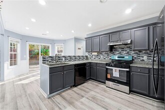 5440 Village View Ln SW in Stone Mountain, GA - Building Photo - Building Photo