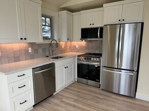 1574 NW Erin Ct in Bend, OR - Building Photo - Building Photo