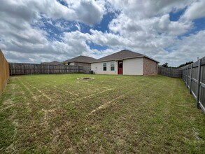 1357 Dustin Dr in Edmond, OK - Building Photo - Building Photo