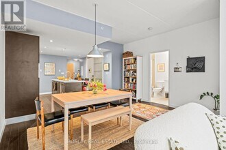 588 Annette St in Toronto, ON - Building Photo - Building Photo