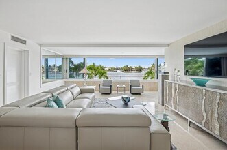 215 N Birch Rd in Fort Lauderdale, FL - Building Photo - Building Photo