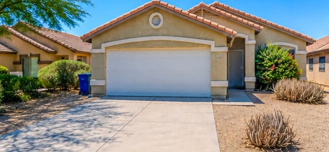 property at 927 E Yuma Ave