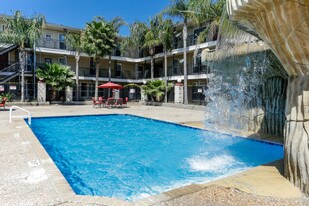 Falls of Westpark in Houston, TX - Building Photo