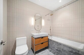 11 Hoyt St in Brooklyn, NY - Building Photo - Building Photo