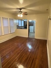 8128 S Marshfield Ave, Unit Second floor in Chicago, IL - Foto de edificio - Building Photo