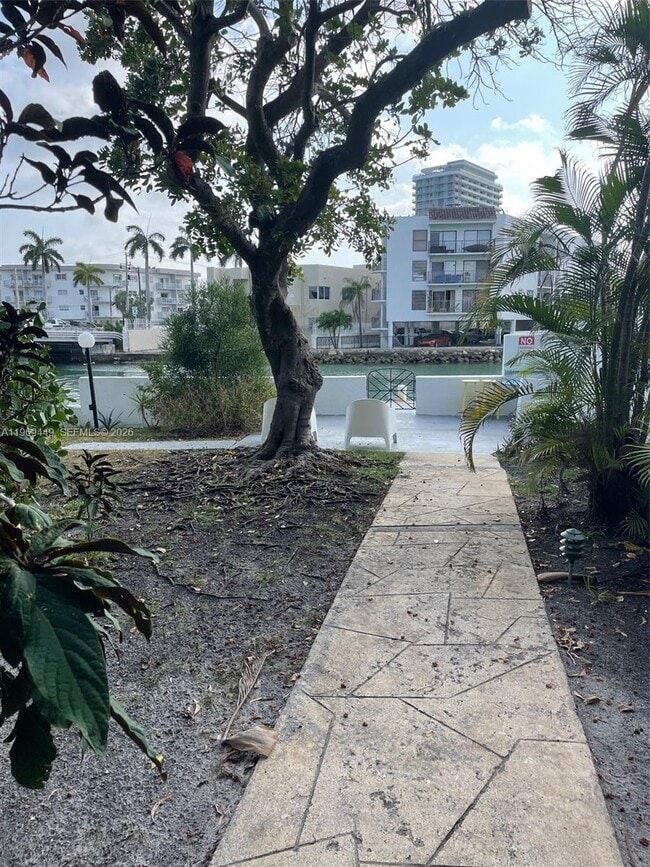 6941 Bay Dr in Miami Beach, FL - Building Photo - Building Photo