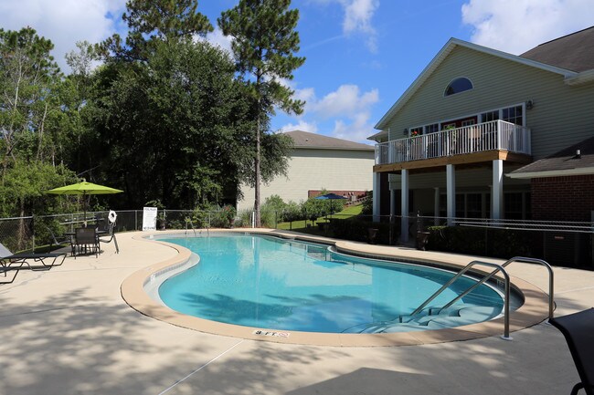 Riverwood Apartment Homes in Crestview, FL - Foto de edificio - Building Photo