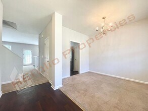 112 Taylors Creek Ct in Raleigh, NC - Building Photo - Building Photo