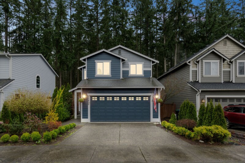 22455 SE 244th St in Maple Valley, WA - Building Photo