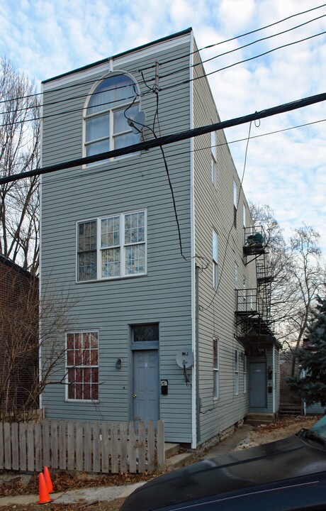 1104 Kottman St in Cincinnati, OH - Foto de edificio