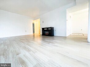 1532 Northgate Square-Unit -12A in Reston, VA - Building Photo - Building Photo