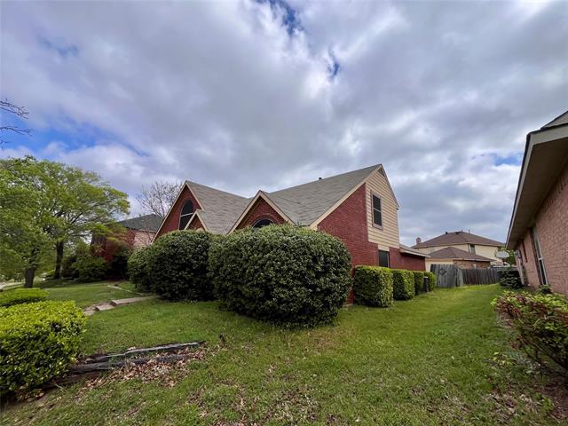 231 N Waterford Oaks Dr in Cedar Hill, TX - Building Photo - Building Photo