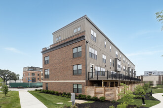 Northside at Park Potomac in Potomac, MD - Foto de edificio - Building Photo