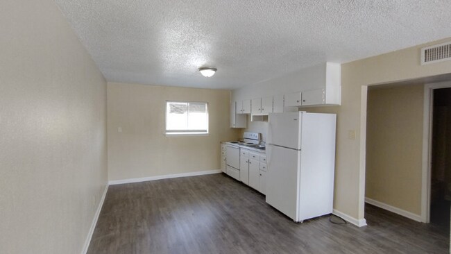 905 N Main St in Copperas Cove, TX - Building Photo - Building Photo