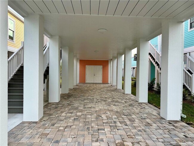 2646 NE Pelican Wy in Jensen Beach, FL - Building Photo - Building Photo